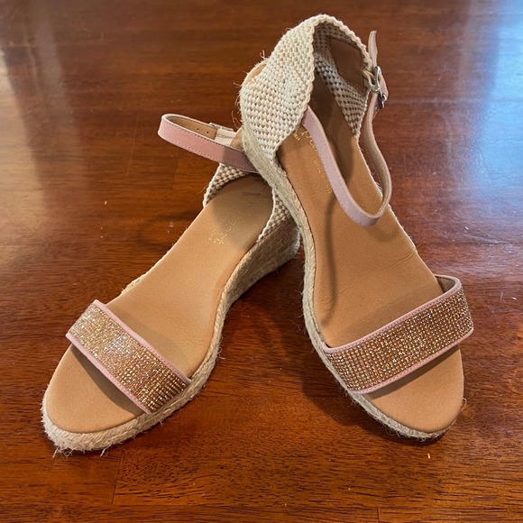 A Paseart Espadrille Wedge Sandals Ankle Strap Rhinestone Detail Spain Euro 38 - Picture 1 of 11